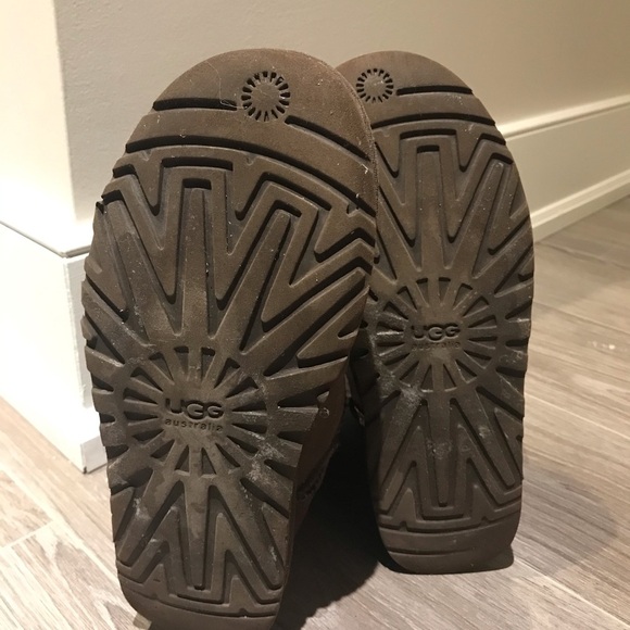 UGG Boots - Picture 4 of 4